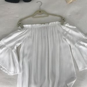 MittoShop White Off-Shoulder Blouse